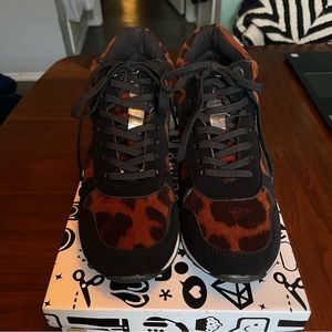 NIB Bamboo Leopard print high tops